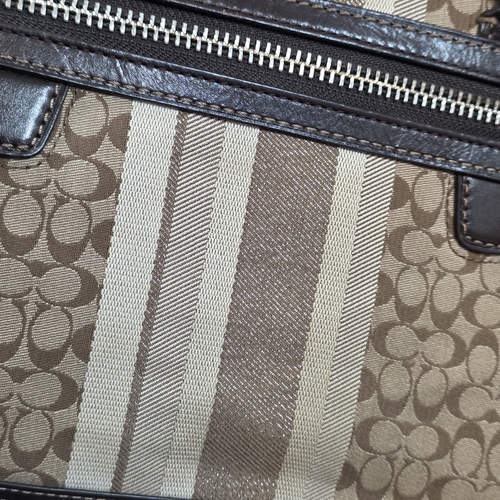 Coach LEGACY Signature Tote Bag - Picture 9 of 13